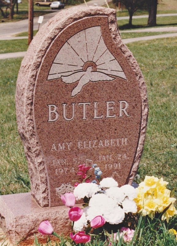 Butler Red Granite with Dove in Flight Carving